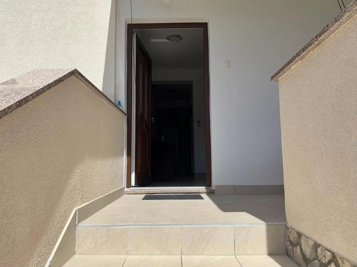 Apartments By The Sea Silo, Krk - 18710 Croatia