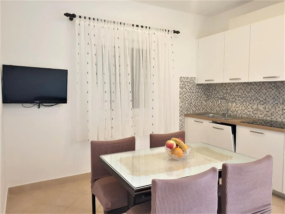 Apartments By The Sea Silo, Krk - 18710 Croatia